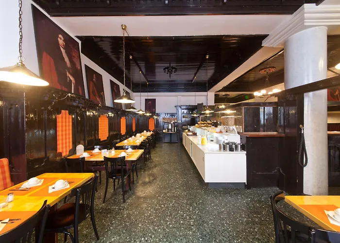 Hotel Ahl Meerkatzen Cologne