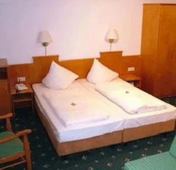 Отель Ahl Meerkatzen