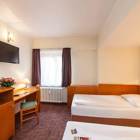 Ahl Meerkatzen 호텔