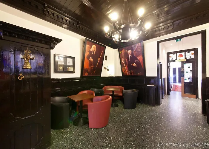 Ahl Meerkatzen 3* 科隆