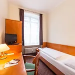 Hotel Ahl Meerkatzen 3*